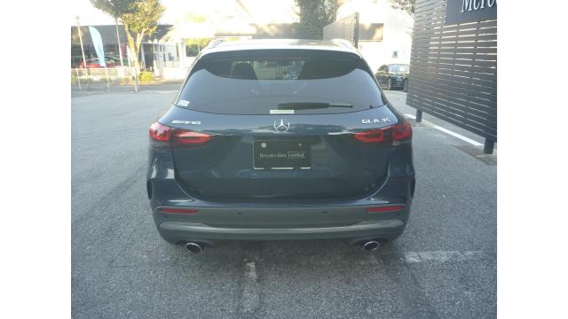 メルセデス‐AMG GLA35 4MATIC AMGパフォーマンスパッケージ・AMGアドバンスドパッケージ