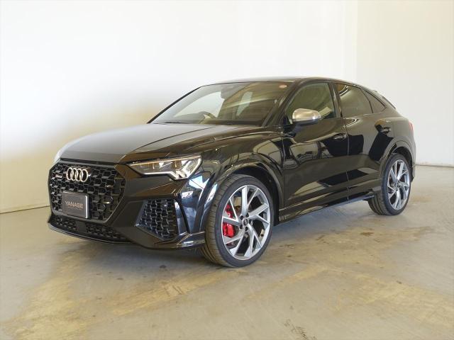 RS Q3 スポーツバック ベースグレード
