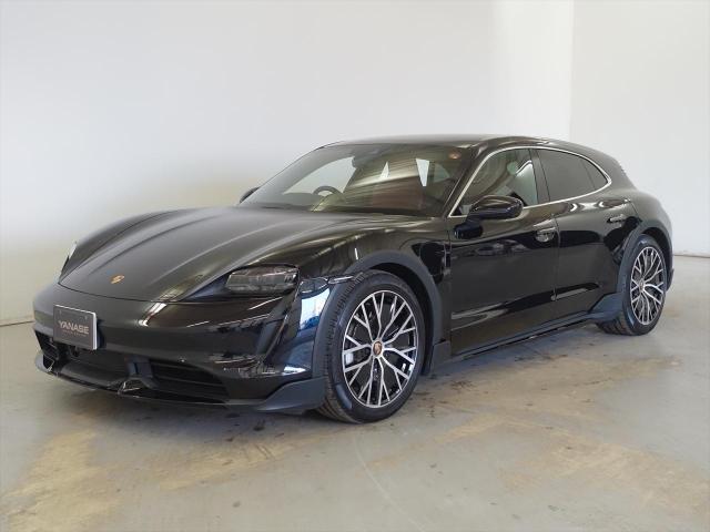 タイカン ターボクロスツーリスモ