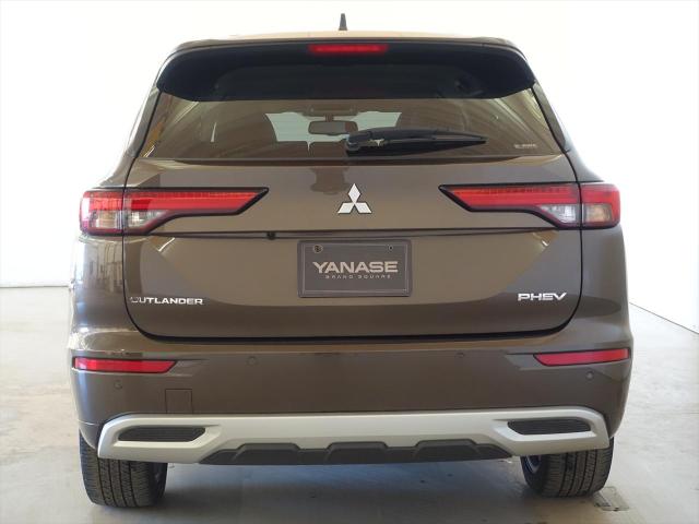 アウトランダーPHEV P