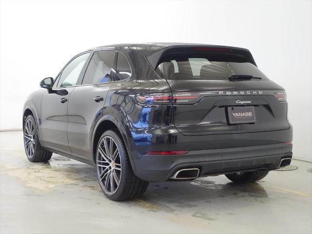 カイエン ベースグレード