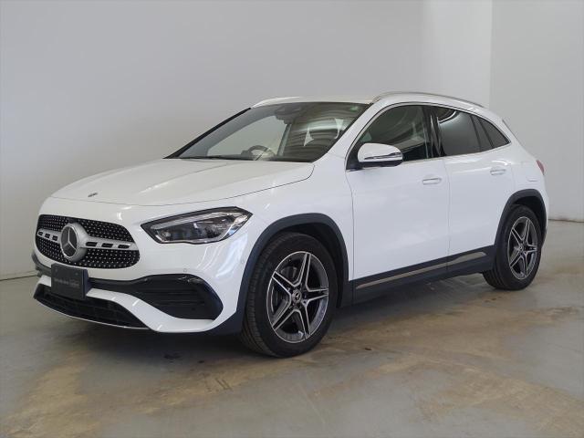 GLA200 d 4MATIC AMGライン ナビゲーションパッケージ