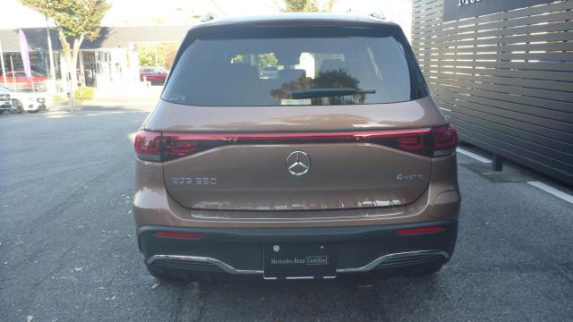 EQB350 4MATIC AMGラインパッケージ