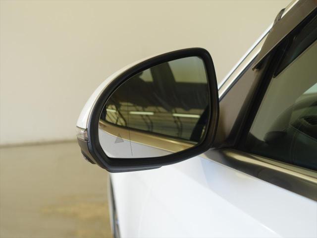 C180 アバンギャルド AMGラインパッケージ・ベーシックパッケージ