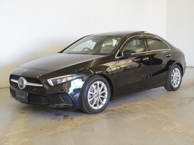 A250 4MATIC セダン レザーエクスクルーシブパッケージ・レーダーセーフティパッケージ・アドバンスドパッケージ・ナビゲーションパッケージ
