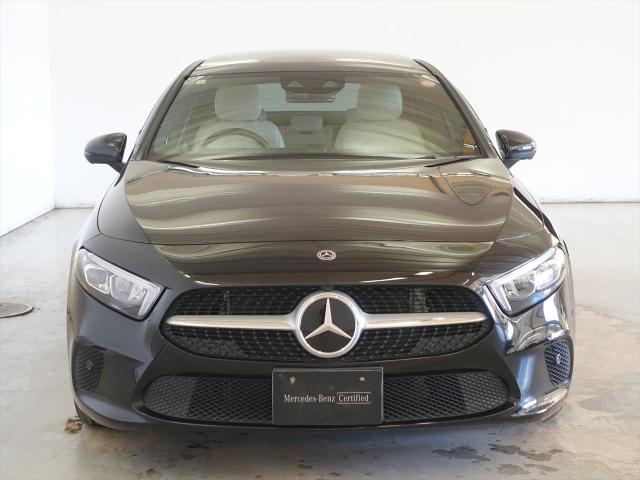 A250 4MATIC セダン レザーエクスクルーシブパッケージ・レーダーセーフティパッケージ・アドバンスドパッケージ・ナビゲーションパッケージ