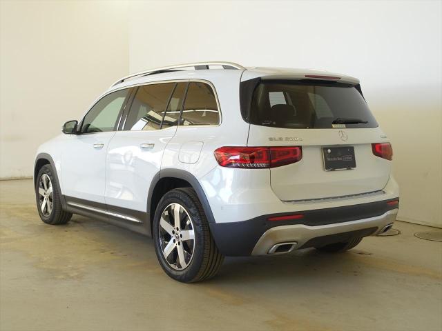 GLB200 d 4MATIC レザーエクスクルーシブパッケージ・アドバンスドパッケージ・ナビゲーションパッケージ