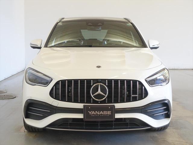 メルセデス‐AMG GLA35 4MATIC AMGパフォーマンスパッケージ・AMGアドバンスドパッケージ・ナビゲーションパッケージ