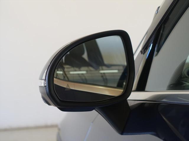 GLC220 d 4MATIC AMGラインパッケージ・AMGレザーエクスクルーシブパッケージ・ドライバーズパッケージ