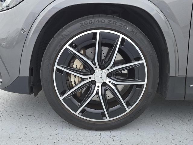 メルセデス‐AMG GLA35 4MATIC AMGパフォーマンスパッケージ・アドバンスドパッケージ