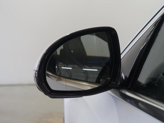 E200 ステーションワゴン アバンギャルド AMGラインパッケージ・レザーエクスクルーシブパッケージ・アドバンスドパッケージ・デジタルインテリアパッケージ