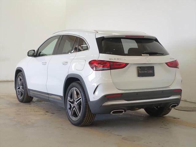 GLA200 d 4MATIC AMGライン ナビゲーションパッケージ