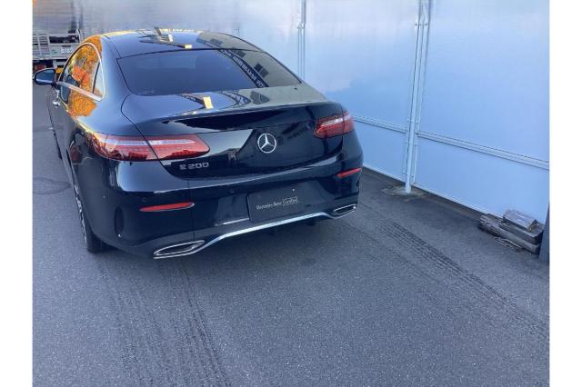 E200 クーペ スポーツ レザーパッケージ
