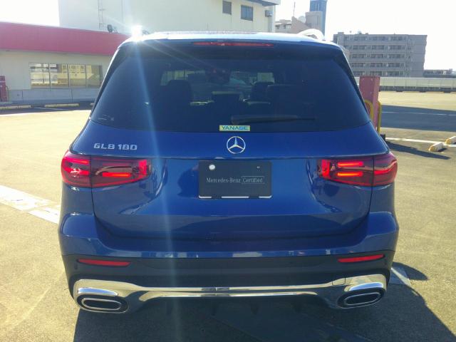 GLB180 AMGラインパッケージ・AMGレザーエクスクルーシブパッケージ・アドバンスドパッケージ