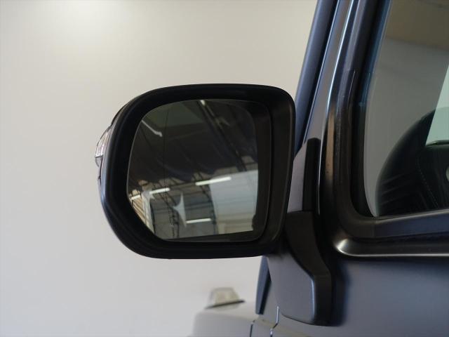 メルセデス‐AMG G63 G manufakturプログラムプラス・G manufakturインテリアプラスパッケージ