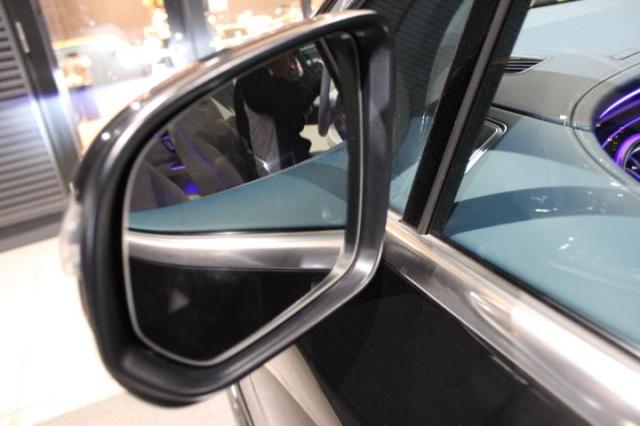 EQS580 4MATIC SUV スポーツ ショファーパッケージ