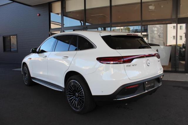 EQC400 4MATIC AMGラインパッケージ・レザーエクスクルーシブパッケージ