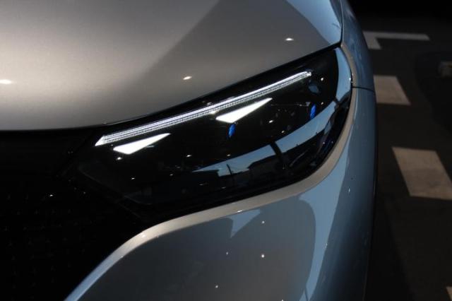 EQE350 4MATIC SUV ローンチエディション