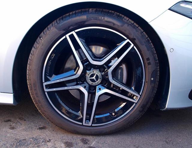 A200 d セダン AMGラインパッケージ・AMGレザーエクスクルーシブパッケージ