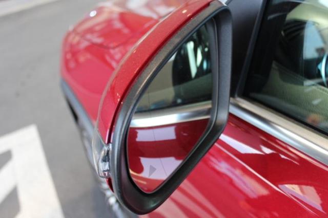 GLB180 AMGラインパッケージ・AMGレザーエクスクルーシブパッケージ・アドバンスドパッケージ