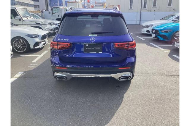 GLB180 AMGラインパッケージ・AMGレザーエクスクルーシブパッケージ・アドバンスドパッケージ