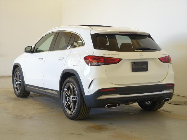 GLA200 d 4MATIC AMGライン アドバンスドパッケージ・ナビゲーションパッケージ