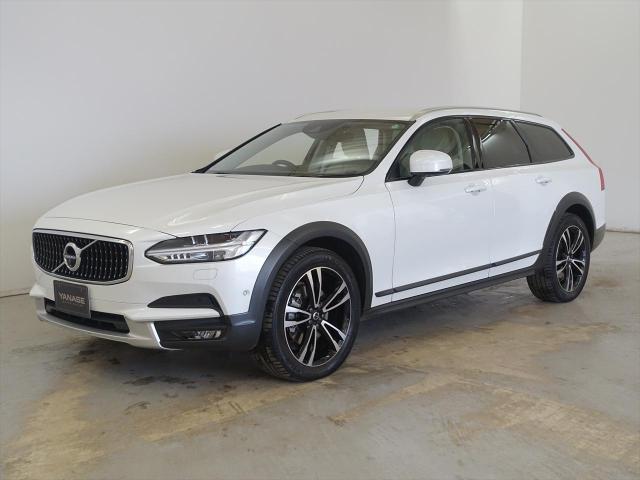 V90 クロスカントリー D4 AWD プロ