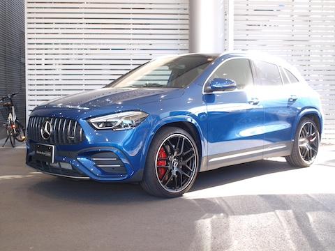 メルセデス‐AMG GLA45 S 4MATIC+ AMGパフォーマンスパッケージ・アドバンスドパッケージ