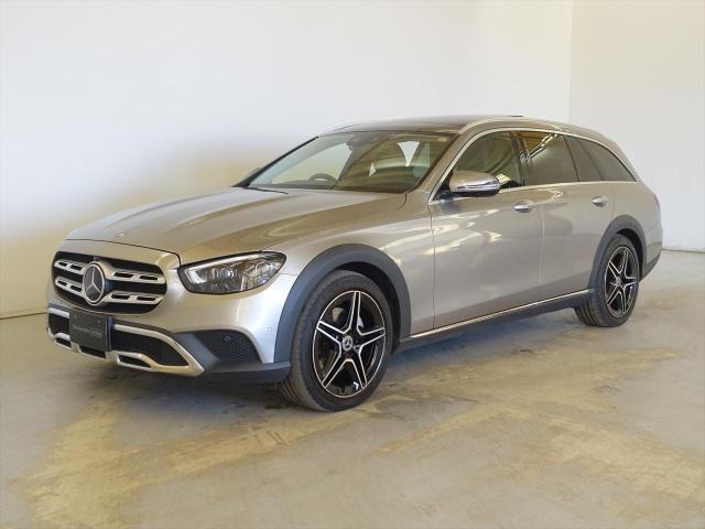 E220 d 4MATIC オールテレイン エクスクルーシブパッケージ