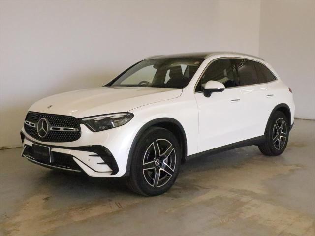 GLC220 d 4MATIC AMGラインパッケージ・AMGレザーエクスクルーシブパッケージ・ドライバーズパッケージ