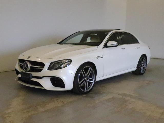 メルセデス-AMG E63 4МATIC+ エクスクルーシブパッケージ