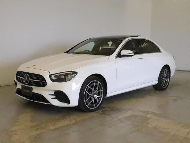 E200 4MATIC スポーツ AMGラインインテリアパッケージ・エクスクルーシブパッケージ