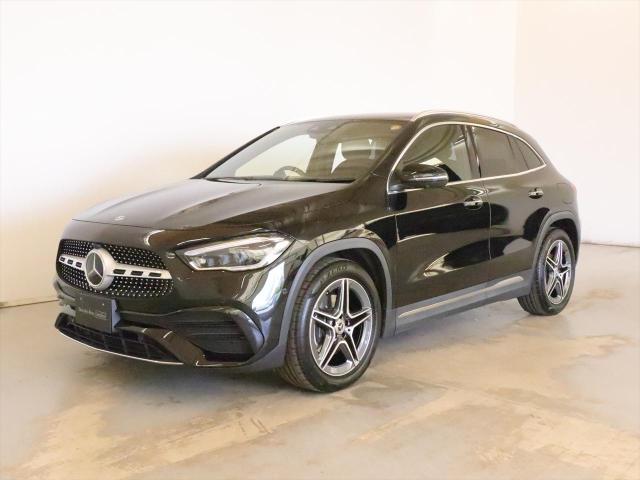 GLA200 d 4MATIC AMGライン ナビゲーションパッケージ
