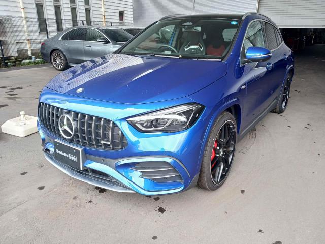 メルセデスーAMG GLA45 S 4MATIC+ AMGパフォーマンスパッケージ・アドバンスドパッケージ