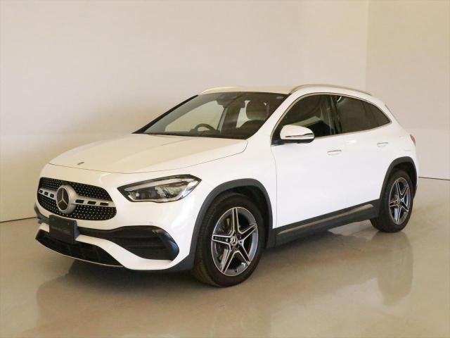 GLA200 d 4MATIC AMGラインパッケージ