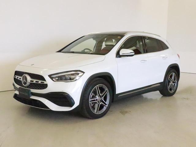 GLA200 d 4MATIC AMGライン AMGレザーエクスクルーシブパッケージ・アドバンスドパッケージ・ナビゲーションパッケージ