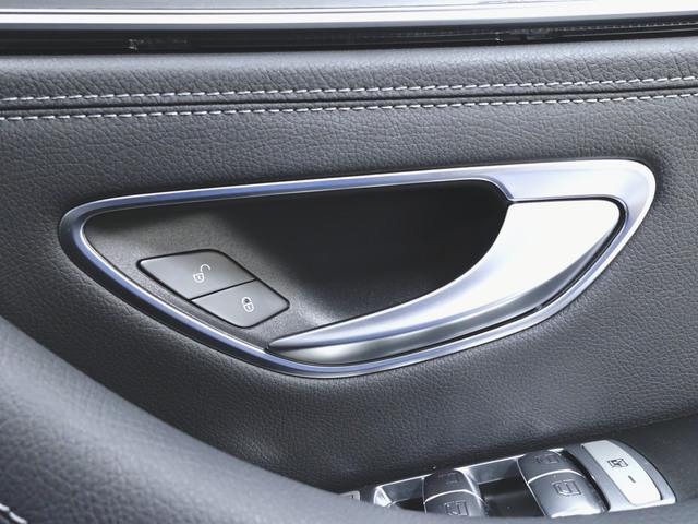 E200 ローレウスエディション エクスクルーシブパッケージ