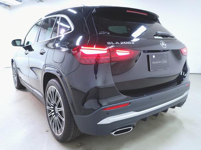 GLA200 d 4マチック AMGラインパッケージ