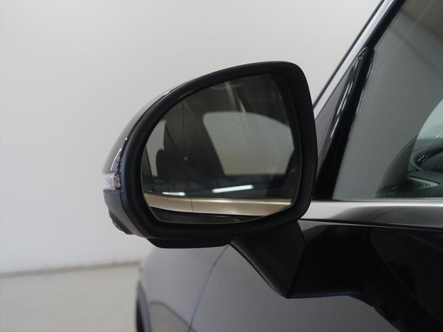 GLC220 d 4MATIC AMGラインパッケージ・AMGレザーエクスクルーシブパッケージ・ドライバーズパッケージ