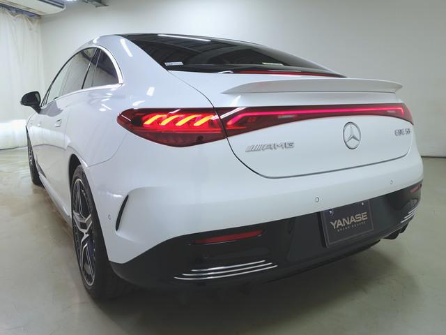 EQE53 4マチックプラス デジタルインテリアパッケージ エクスクルーシブパッケージ エナジャイジングパッケージ