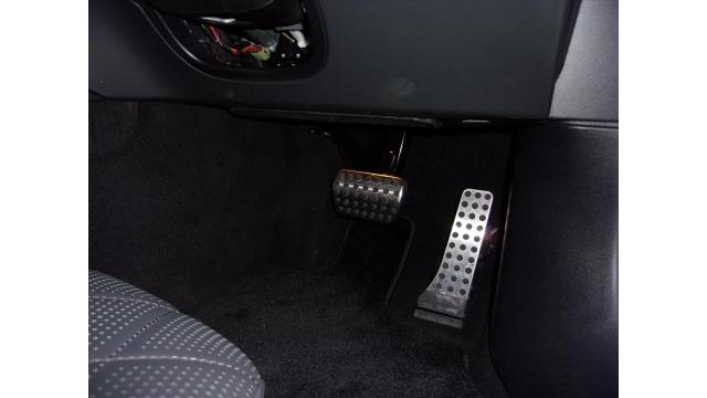 E200 ステーションワゴン アバンギャルド AMGラインパッケージ アドバンスドパッケージ デジタルインテリアパッケージ レザーエクスクルーシブパッケージ