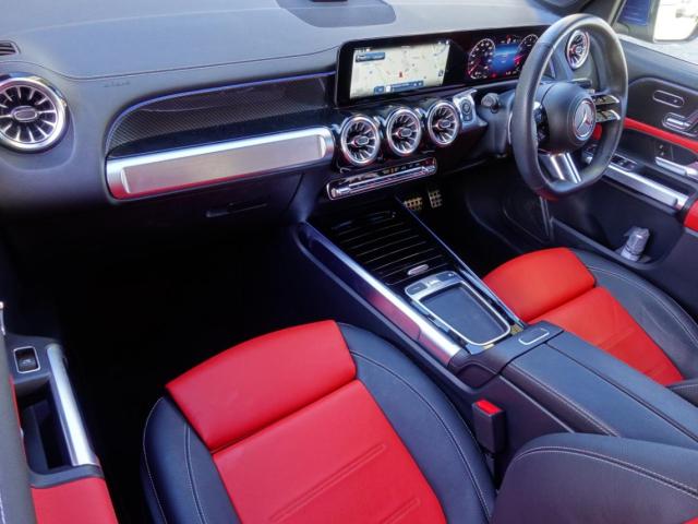 GLB180 AMGラインパッケージ AMGレザーエクスクルーシブパッケージ