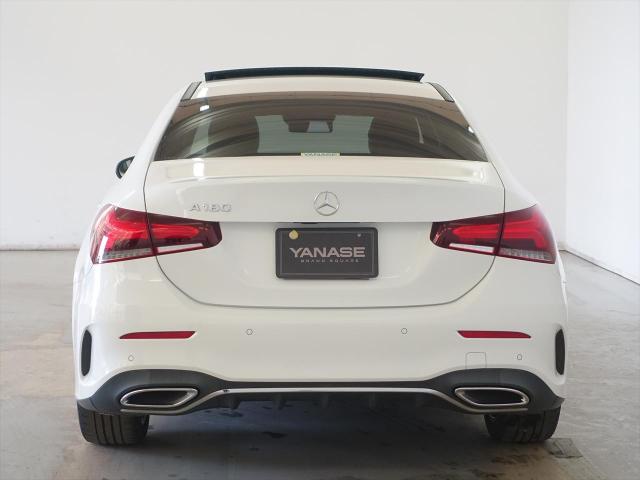 A180 スタイル セダン AMGライン AMGレザーエクスクルーシブパッケージ・レーダーセーフティパッケージ・アドバンスドパッケージ・ナビゲーションパッケージ