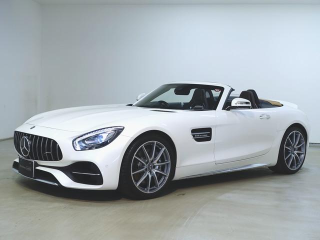GT ロードスター AMGパフォーマンスシートパッケージ AMGライドコントロールスポーツサスペンション ベージュソフトトップ AMGカーボンファイバーステップカバー