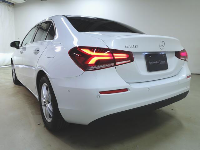 A180 スタイル セダン レーダーセーフティーパッケージ ナビゲーションパッケージ