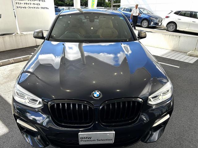 X4 M40i