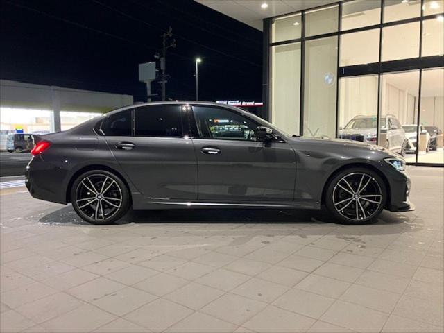 320d xDrive Mスポーツ