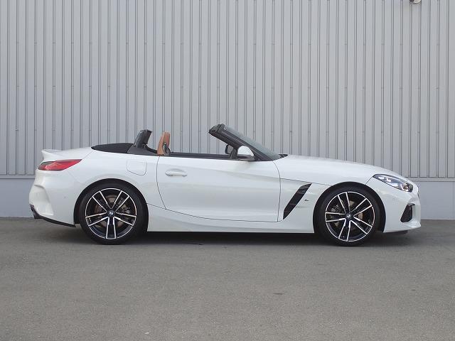 sDrive20i Mスポーツ