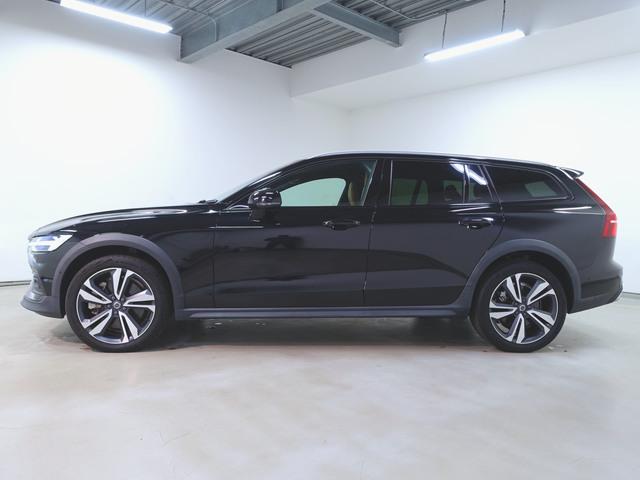V60 クロスカントリー B5 AWD プロ