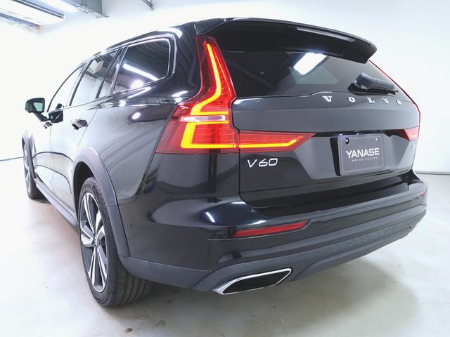 V60 クロスカントリー B5 AWD プロ